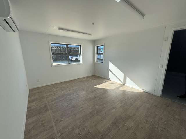 2/129 Ingram Road Rukuhia_2