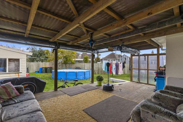 10 Allan Street Glenholme_11