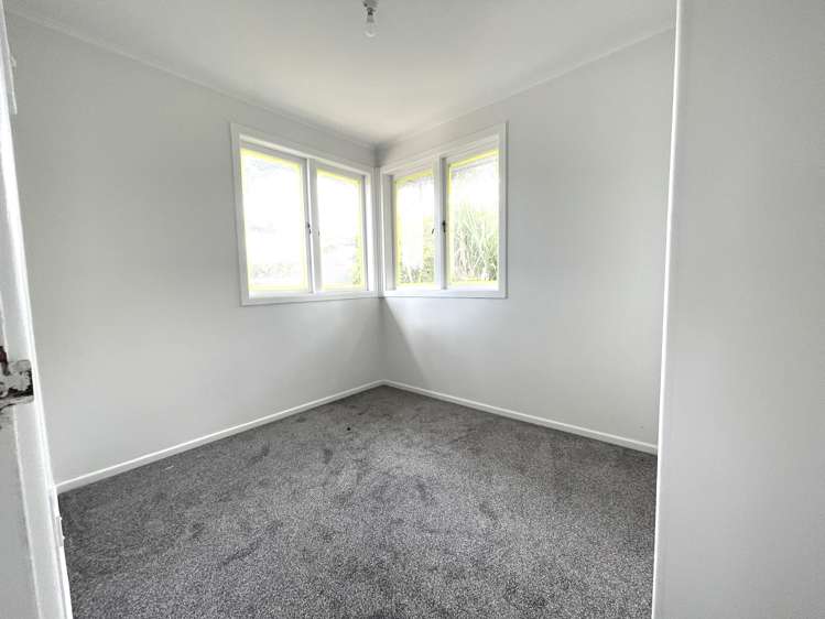 59 Roberts Rd Te Atatu South_4