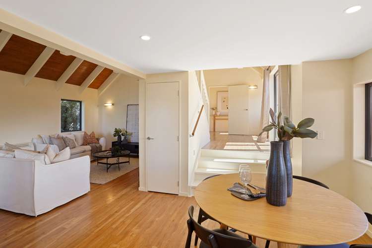 2 Cecil Wood Way Richmond Hill_8