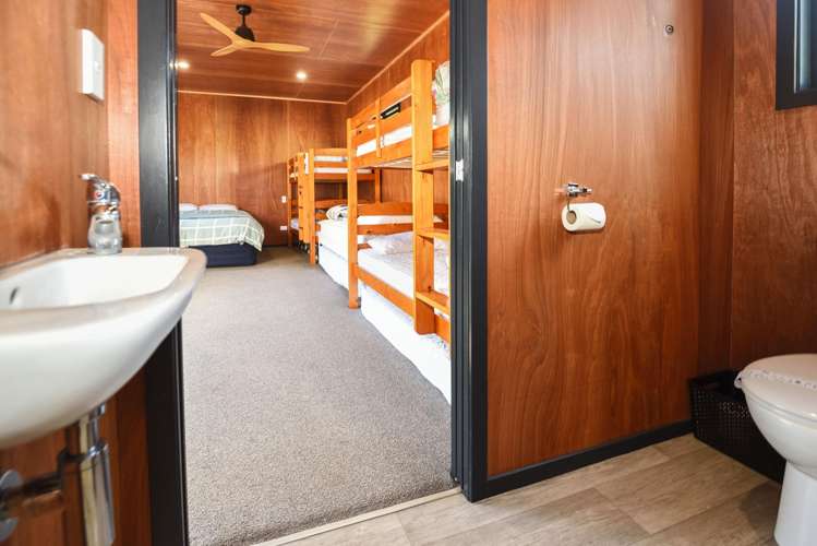 5 Mahia Heights Drive Mahia_16