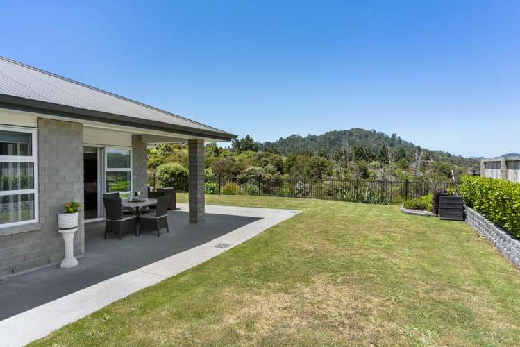 17 Manatu Close Whangamata_19