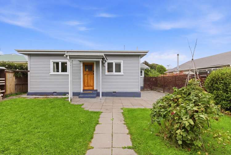 24 Birdwood Avenue Beckenham_18