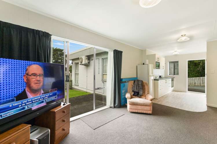 66A B and C Glenpark Avenue Frankleigh Park_16