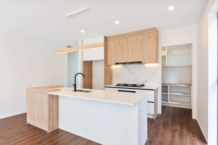 46 Celestial Crescent Orewa_3
