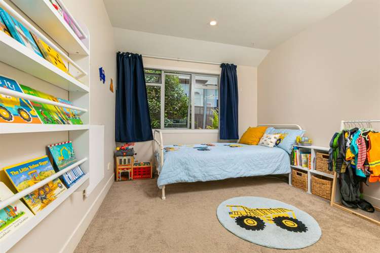 5 Steamer Place Greenhithe_13