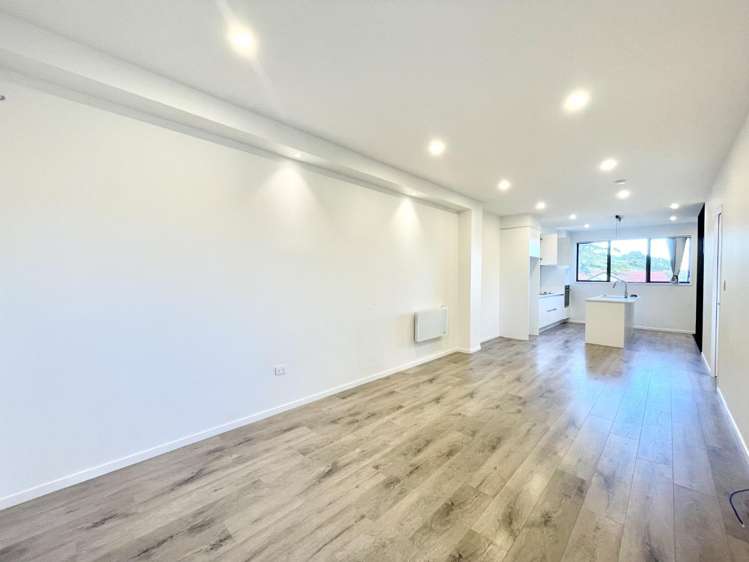 15/54 Taharoto Rd 10897_10