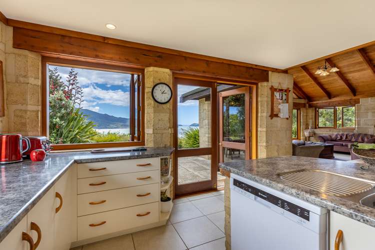 25 Lady Barkly Grove Kaiteriteri_5