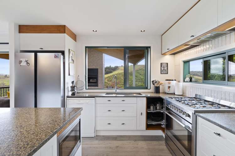 307c Maxted Road Bombay_9