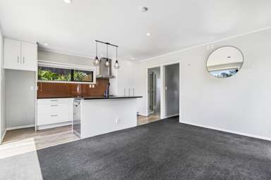 2/20 Helena Street_2