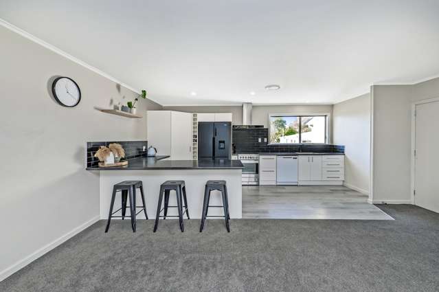 24 North Terrace Darfield_2