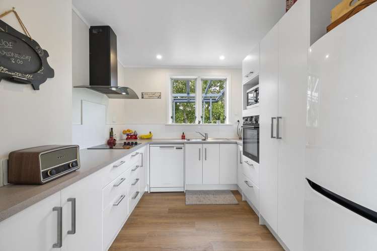 23 Hennesey Road Shannon_9