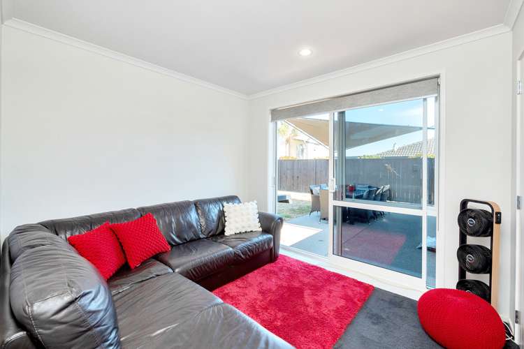 12 Pescara Point Karaka_11