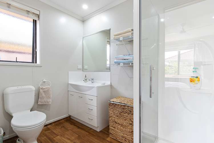 4 Parkside Drive Huntington_13