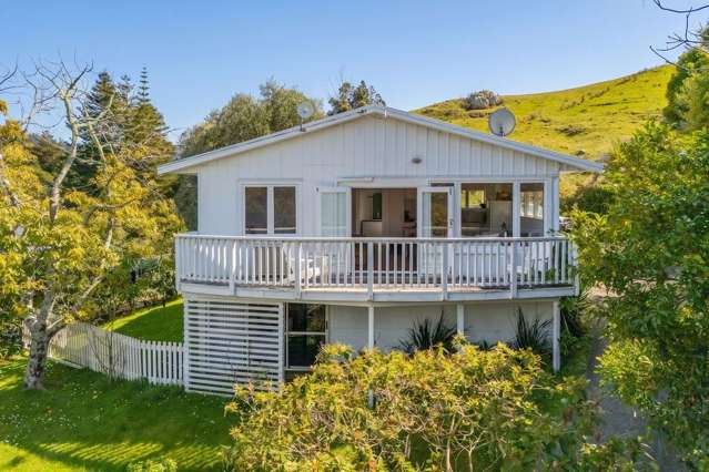 Coastal Charm Meets Modern Comfort