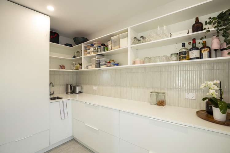 199A Gill Street Strandon_18