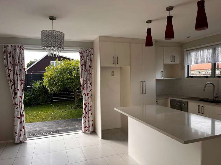 15a Doment Crescent Orewa_7