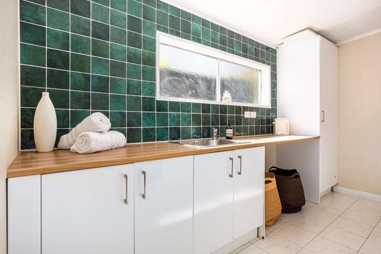 8 Jalna Avenue Khandallah_26