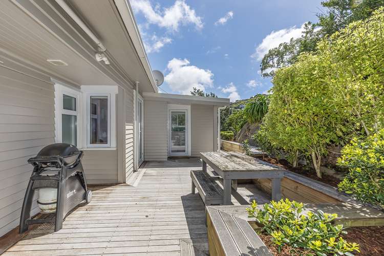 10a Highland Crescent Wadestown_12