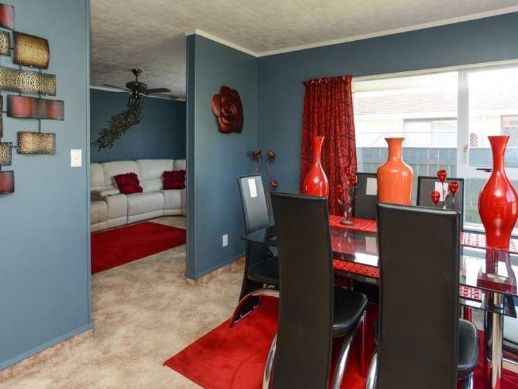 216 Chatham Road Flaxmere_6