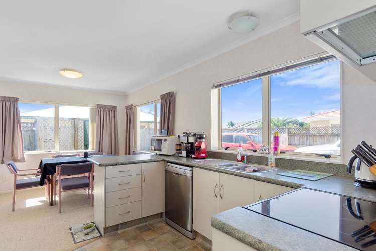 18 Lamia Grove Papamoa_4