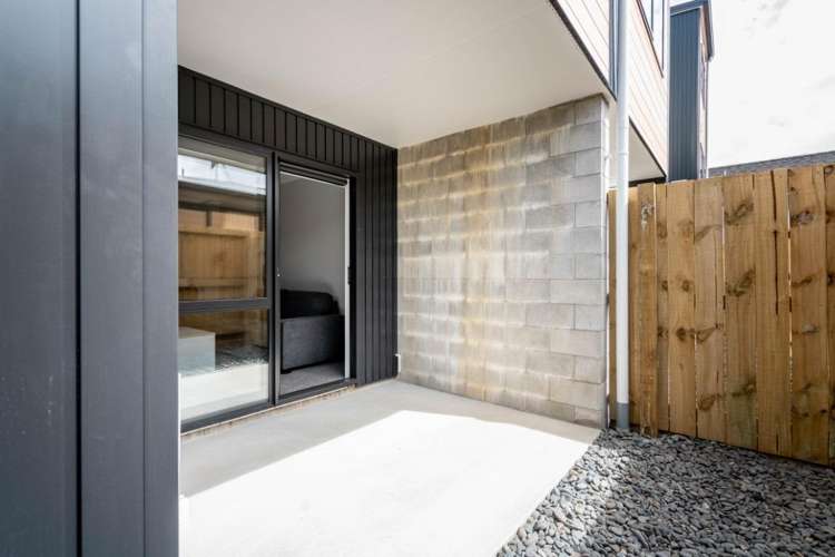 2f/2 Littler Place_0