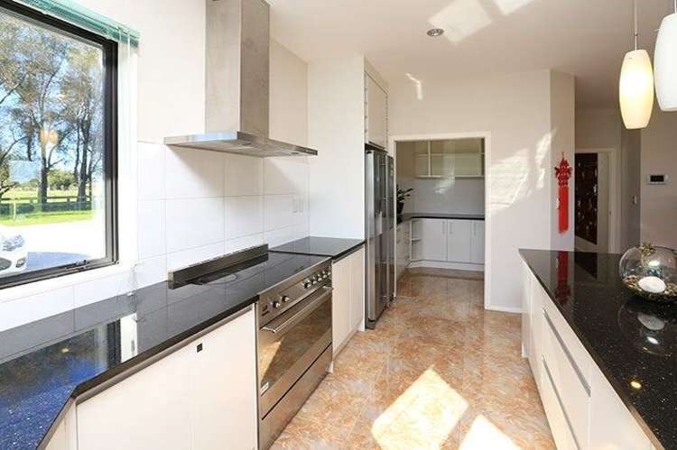 184b Holland Road Puketaha_5