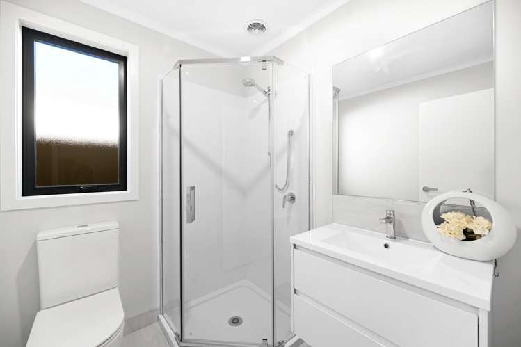 15 Waruhia Crescent Rototuna North_10