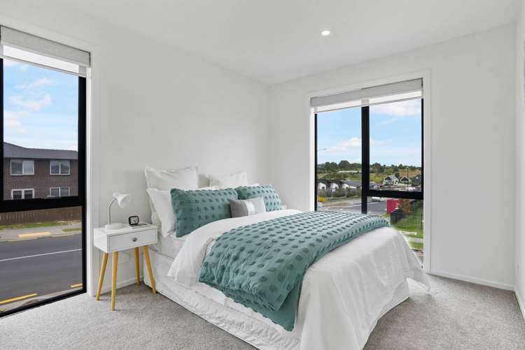 302 Jack Lachlan Drive Beachlands_18