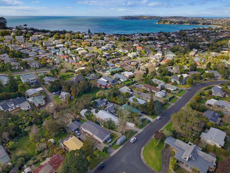 63 Gledstane Road Stanmore Bay_19