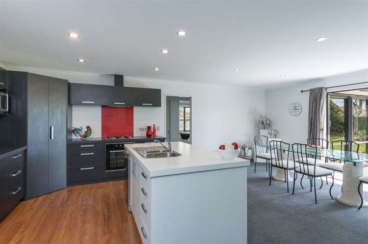 59 Covent Drive Stoke_6