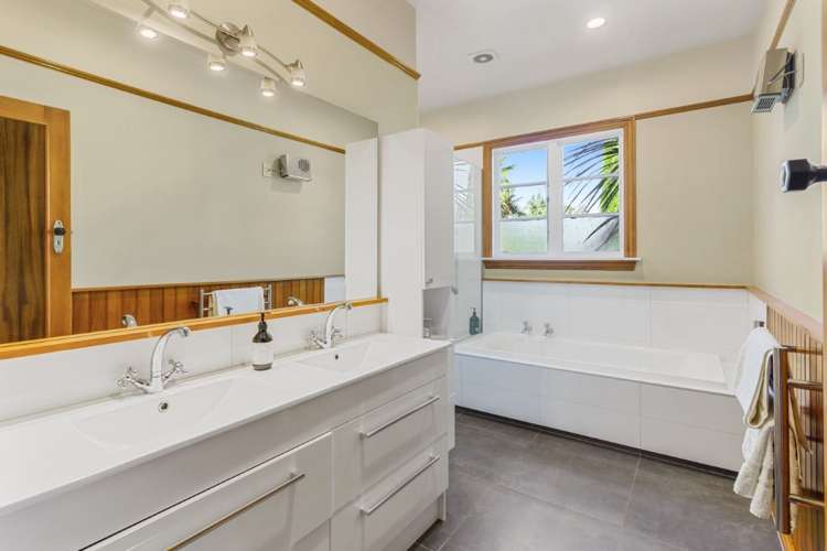 167 Blighs Road Strowan_11