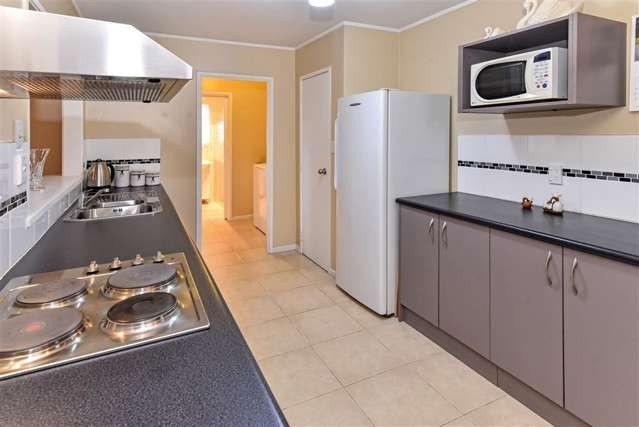 27 Chrisarda Place Red Hill_4