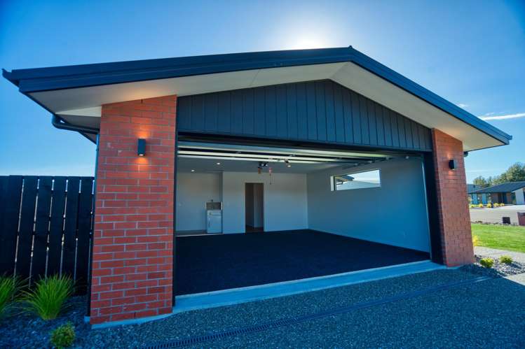 11A Hinau Crescent Kaiata_21