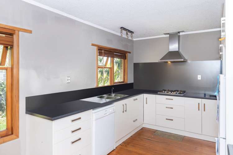 11 Wall Street Nawton_5