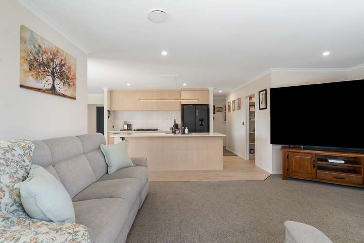 7 Viv Green Place Pokeno_11