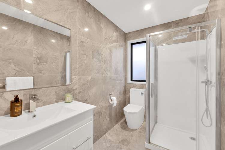 8A Frederick Place Whalers Gate_11