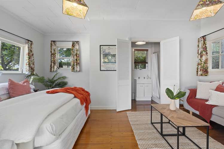 16 Bridge View Road Birkenhead_13