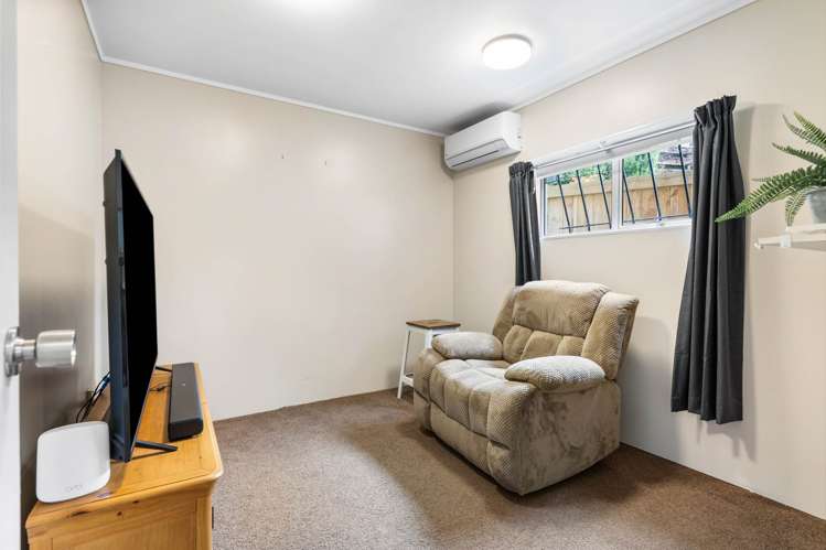 2/42 Eastglen Road Glen Eden_7