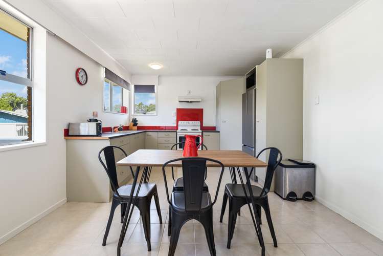 22 Bay Grove Pukehangi_8