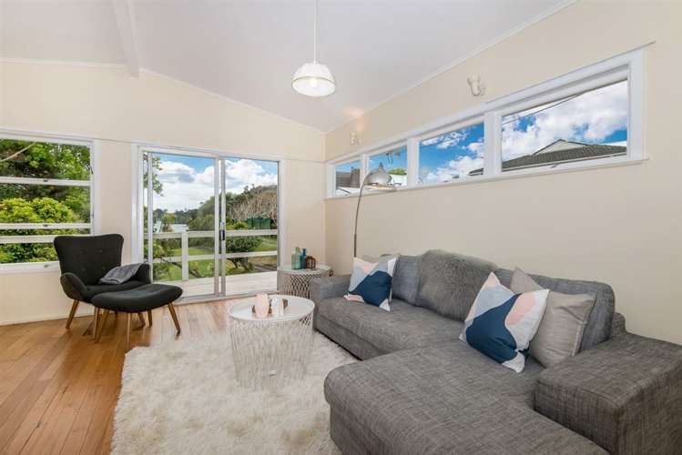 24 Rambler Crescent Beach Haven_17