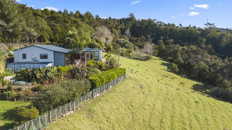 82 Pinchgut Road_1
