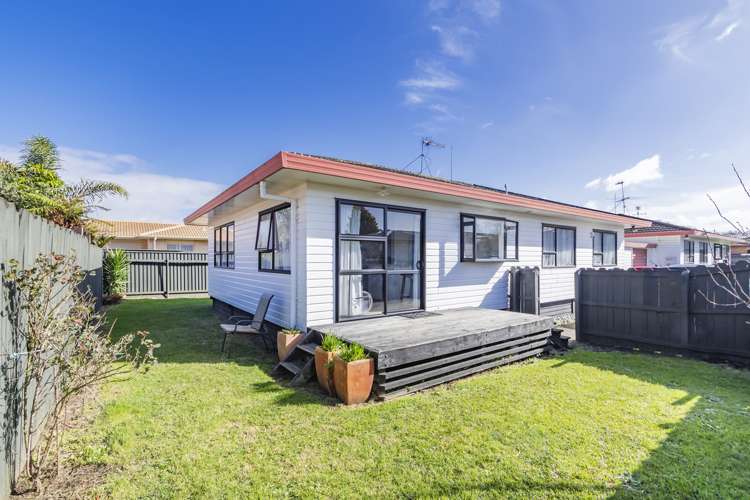 13a Youngs Road Papakura_0