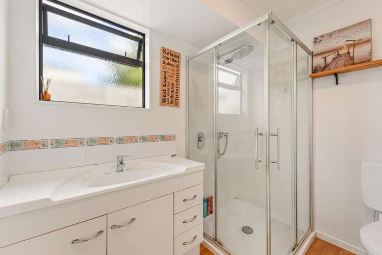 4 Whiting Drive Wakefield_12