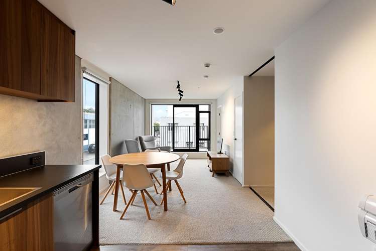 201/21 King Street Mount Cook_5