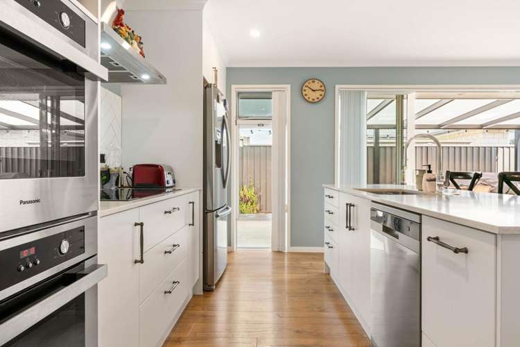 32 Trans Tasman Way Pyes Pa_4