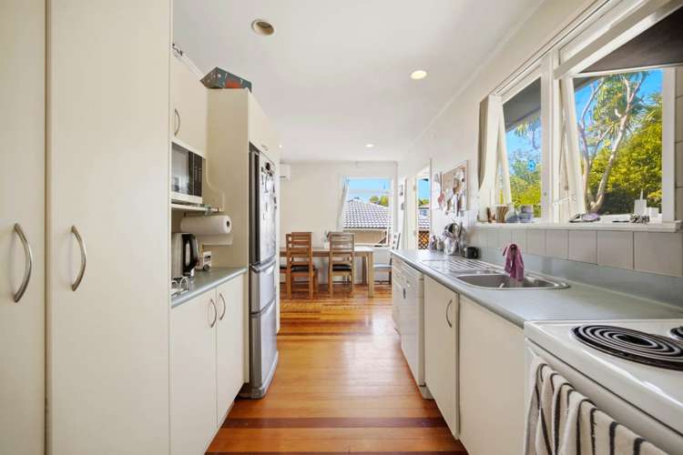 8 Sequoia Place Sunnynook_13