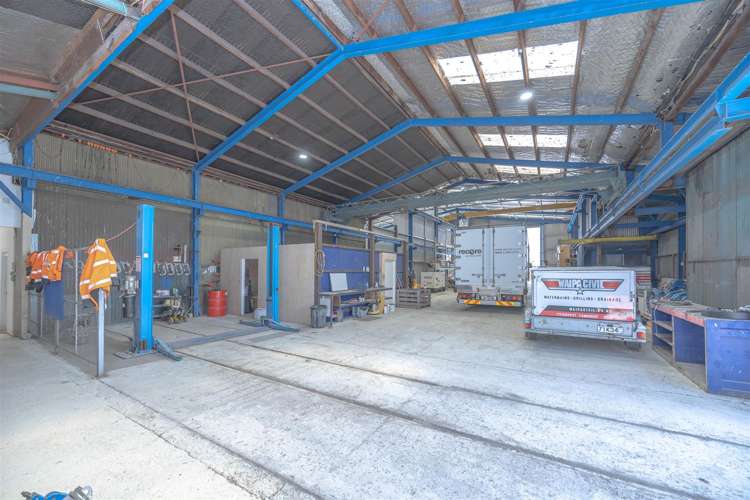 140 Collins Road Melville_17