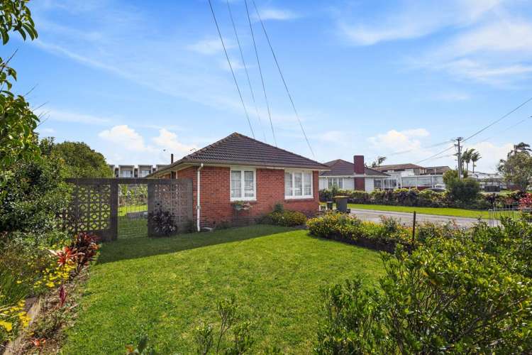 1&3 Tatau Way 2 Toru Street_17