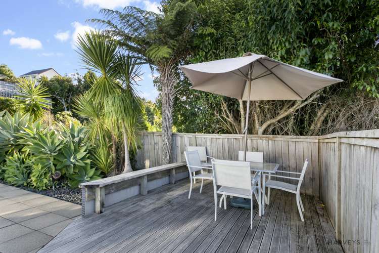 6 Fairmount Road Titirangi_22